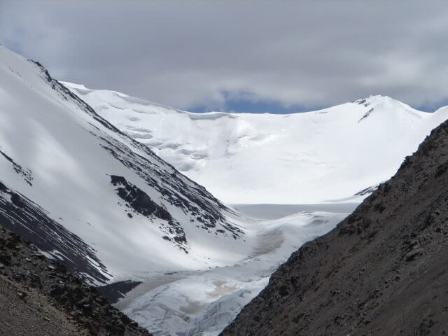 Snowcapped mountain landscape